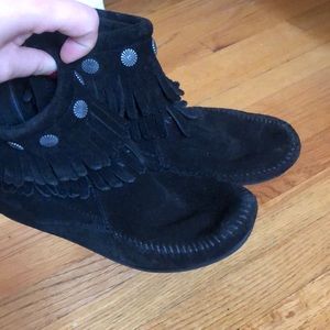 ✨ FALL SALE ✨ Minnetonka Moccasin Booties